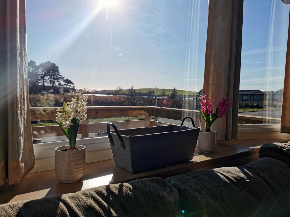Delightful 3-bedroom Static Caravan With Lazy And Loch View Holiday home *