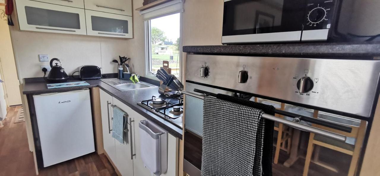 Holiday home Delightful 3-bedroom Static Caravan With Lazy And Loch View Balminnoch